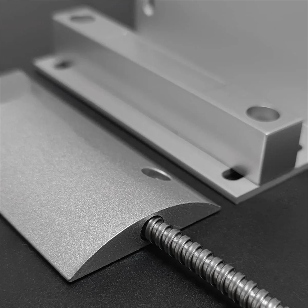 Aa25 2 conjuntos de contatos para porta de garagem, interruptor magnético com fio, sensor de alarme com fio blindado e suporte ajustável