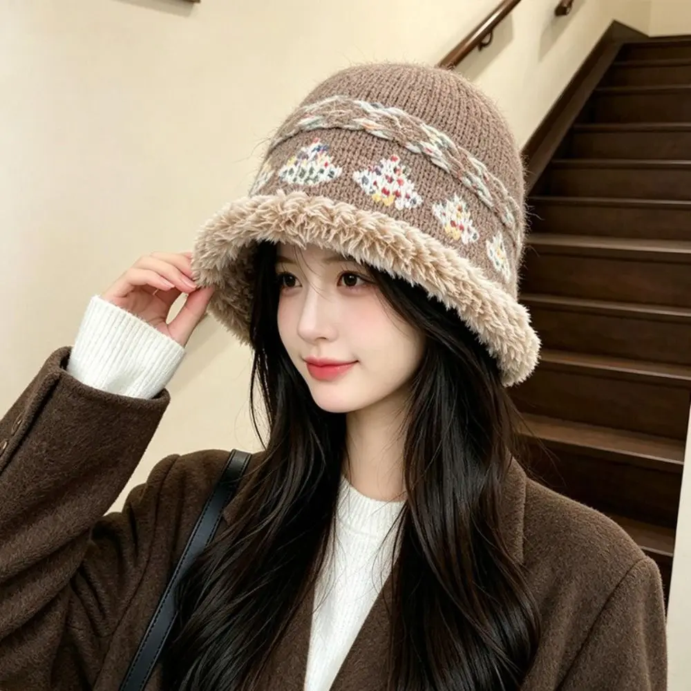 Jacquard Design Knitted Bucket Hat Knit Texture High-end Fabric Jacquard Knitted Hat Retro Style Face-flattering Shape