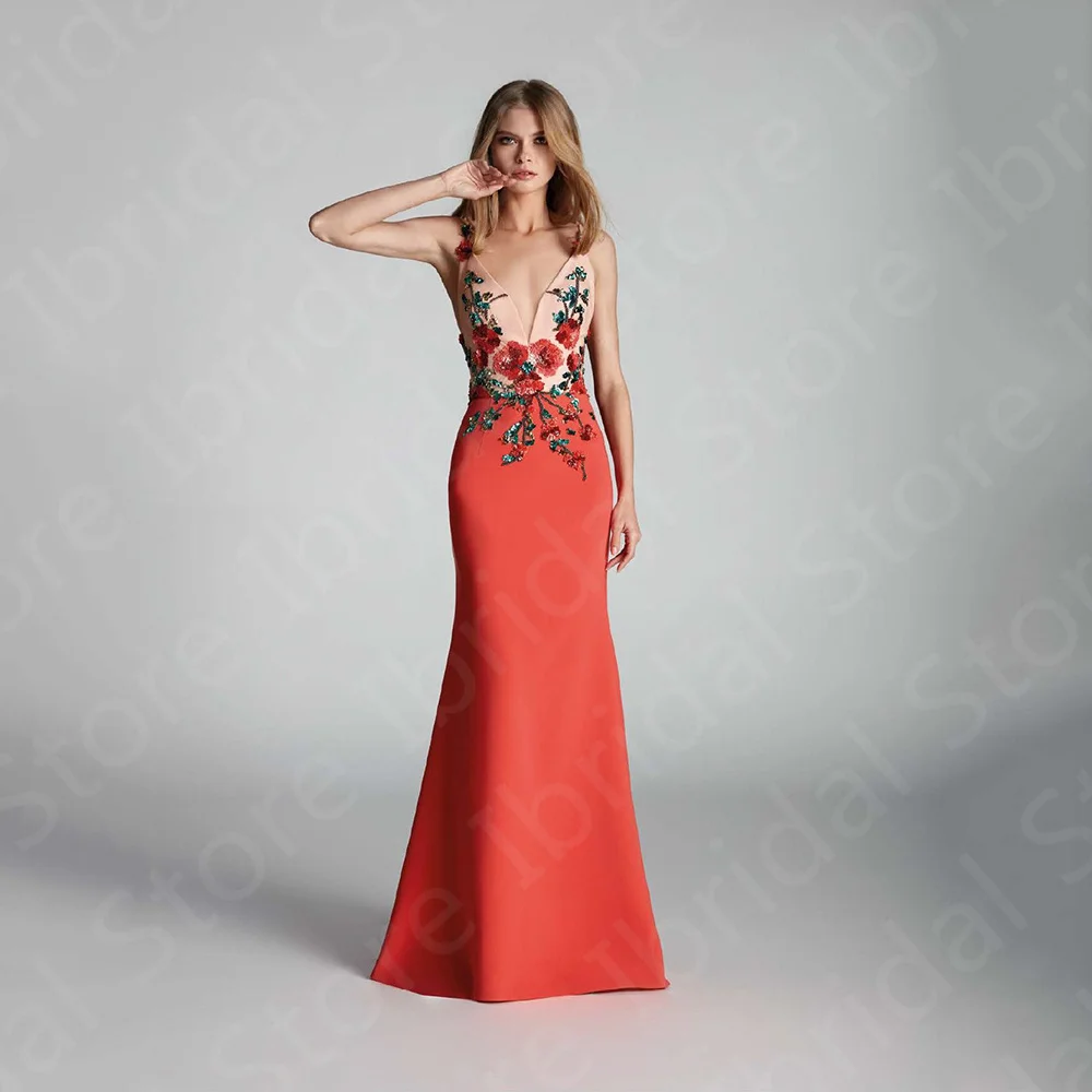 

Latest Arrival Contrast Color Prom Dresses 2023 New Wedding Party Gowns Sleeveless Back Out Evening Dress V Neckline Appliqued