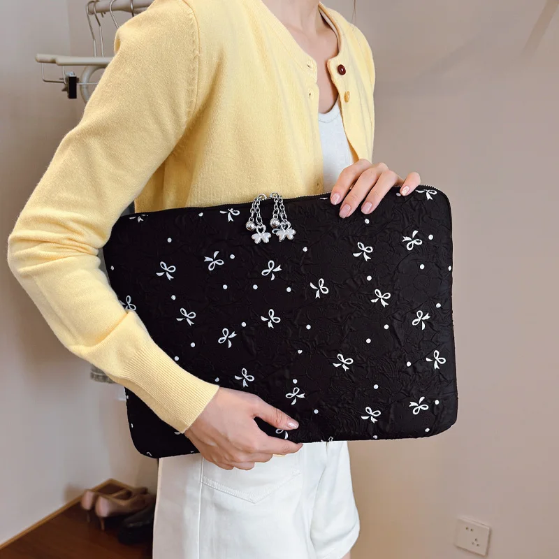 حقيبة كمبيوتر محمول احترافية مع قوس سطحي مكشكش مقاس 13/15 بوصة غطاء متين مقاوم للصدمات للعمل والسفر والأنشطة اليومية