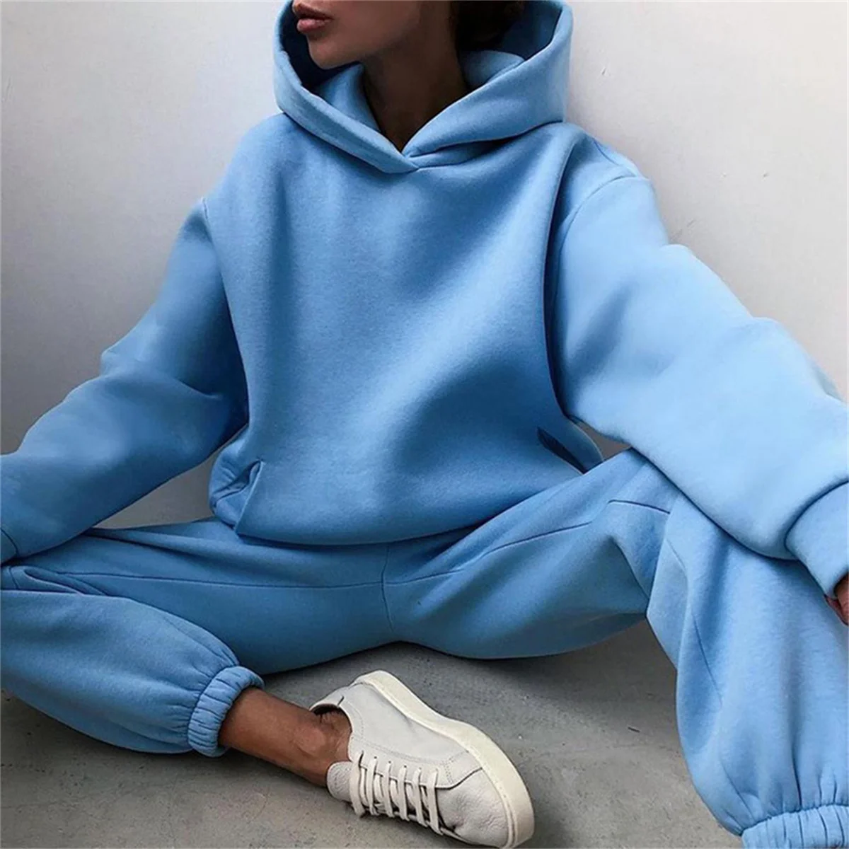 Winter Women Fleeced Tracksuits Casual Hoodie and Sweatpants Suit Fashion Two Pieces Set Hooded Sweatshirt Sport Jogger Outfits