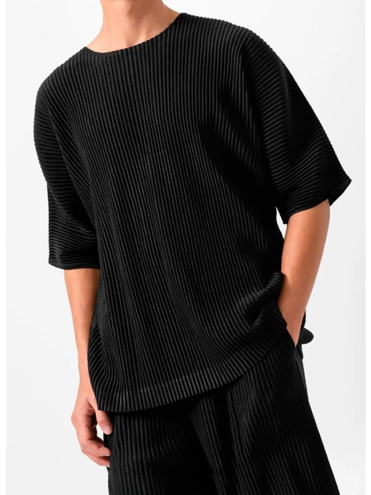 

Miyake Summer New Solid Color Pleated Short Sleeved T-shirt Men's Suit Japanese Fashion Straight Leg Pants Casual Men Clothing