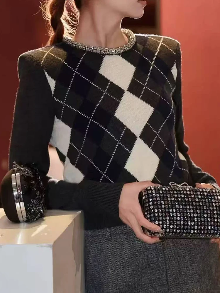 

2026 Early Spring Fashion Argyle Plaid Sweater Pullover Women Temperament Diamond Decoration O-neck Long Sleeve Knit Tops Ladies
