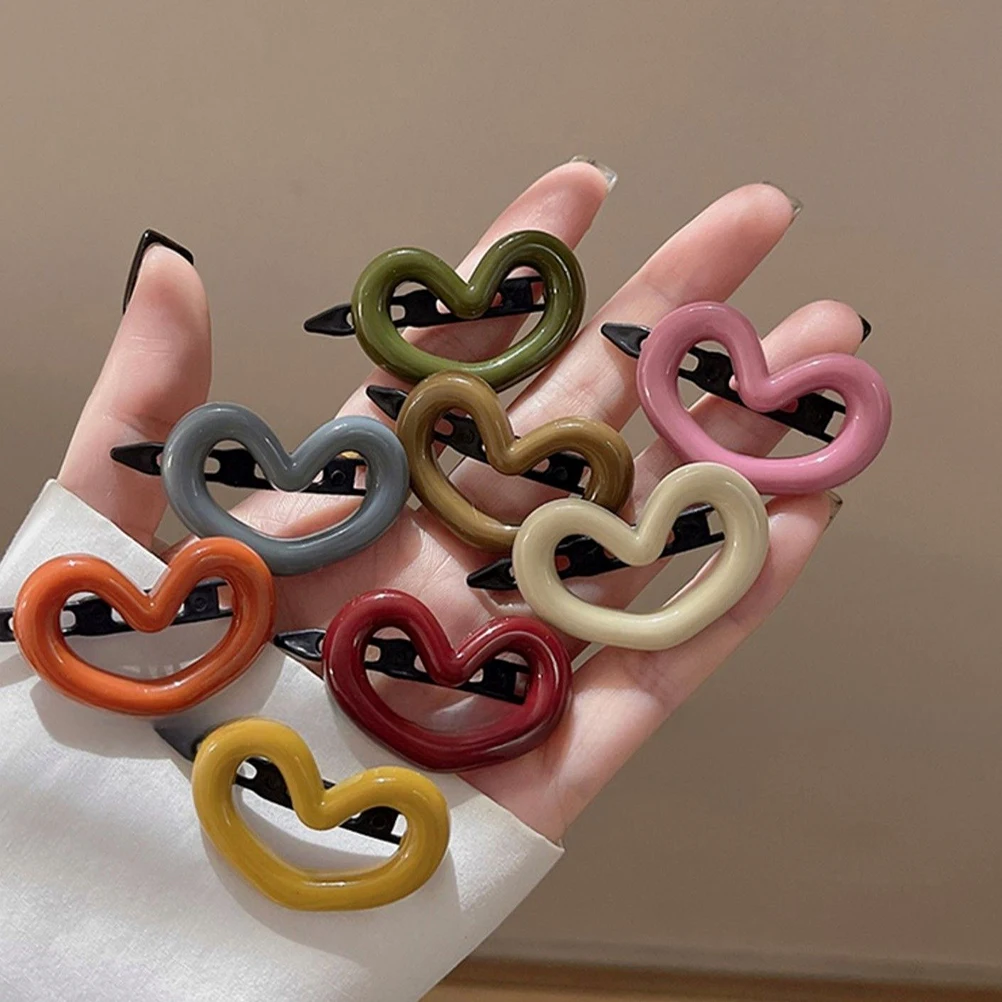 

48 Pcs Heart Shaped Hair Clips Non Slip Clear Plastic Snap Clips for Women Girls Wedding Party Accessories Hairpins