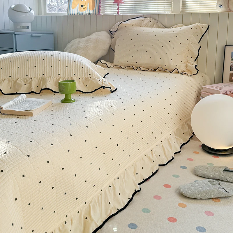 Bonenjoy 1pc Bedspread Simple Style Bed Cover Quilted Mattress Protector Lace Bed Linen покрывало на кровать (No Pillowcase)