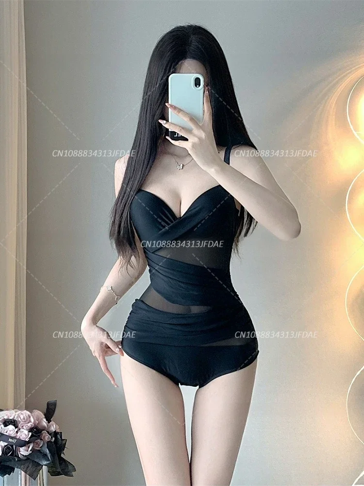 Women in Summer Hot Spring Conservative Personality Retro One-piece Covering Belly Slimming Beach Gathering Swimsuit