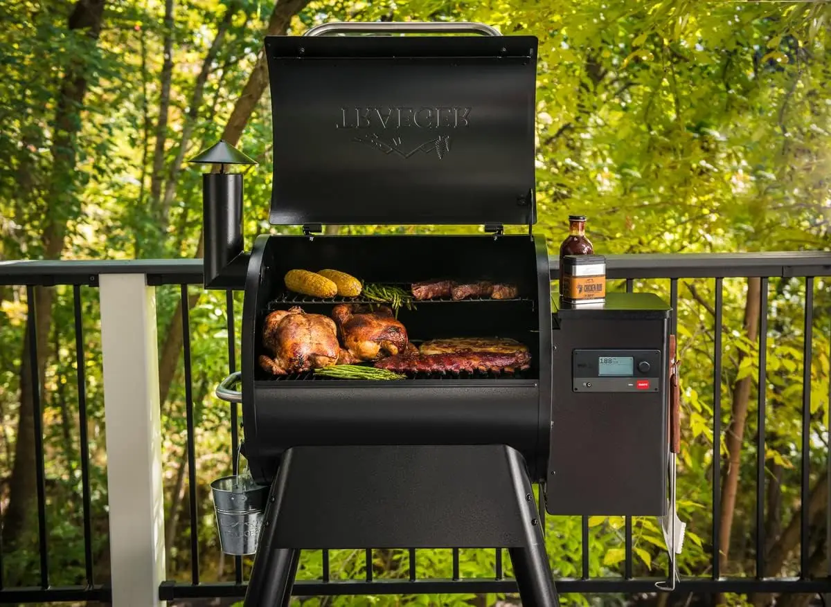 Traeger Grills Pro 575 Electric Wood Pellet Grill and Smoker with WiFi and App Connectivity, Black