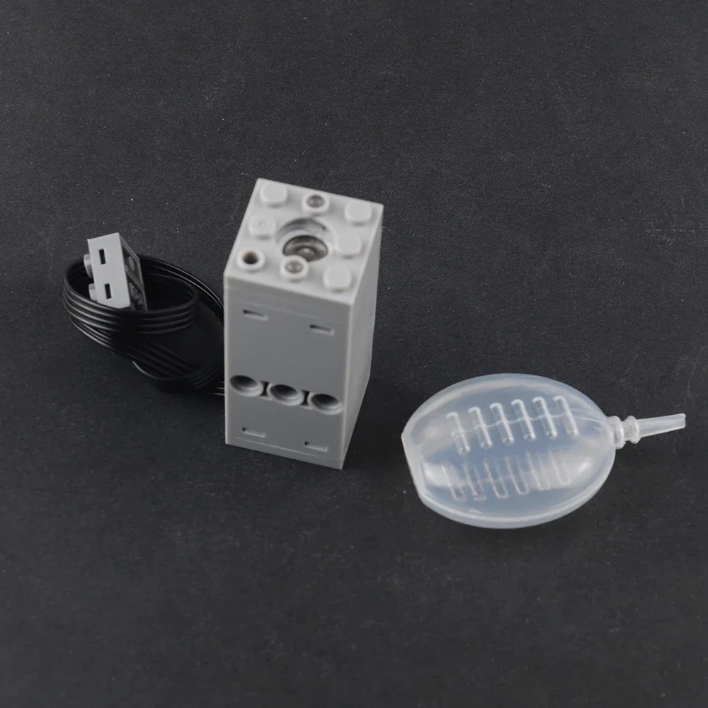 Symulowany opryskiwacz wydechowy Zaawansowane technologicznie klocki konstrukcyjne Zmodyfikowany silnik Zdalnie sterowane zmontowane klocki DIY do części modeli samochodów i pociągów