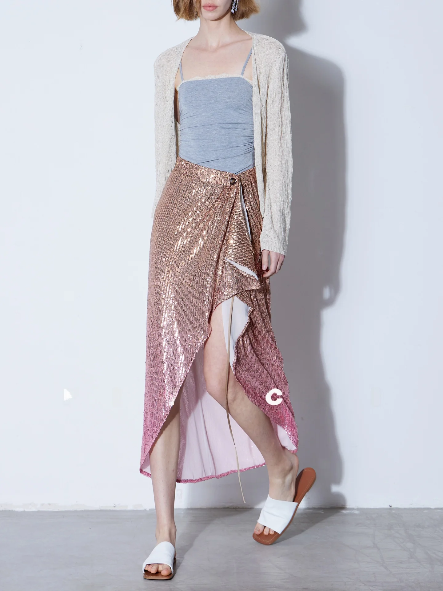 Finocci Gradient Shiny Sequin Elegant Loose One-Piece Asymmetric Holiday Atmosphere Beautiful Half Skirt High Waist Asymmetri...