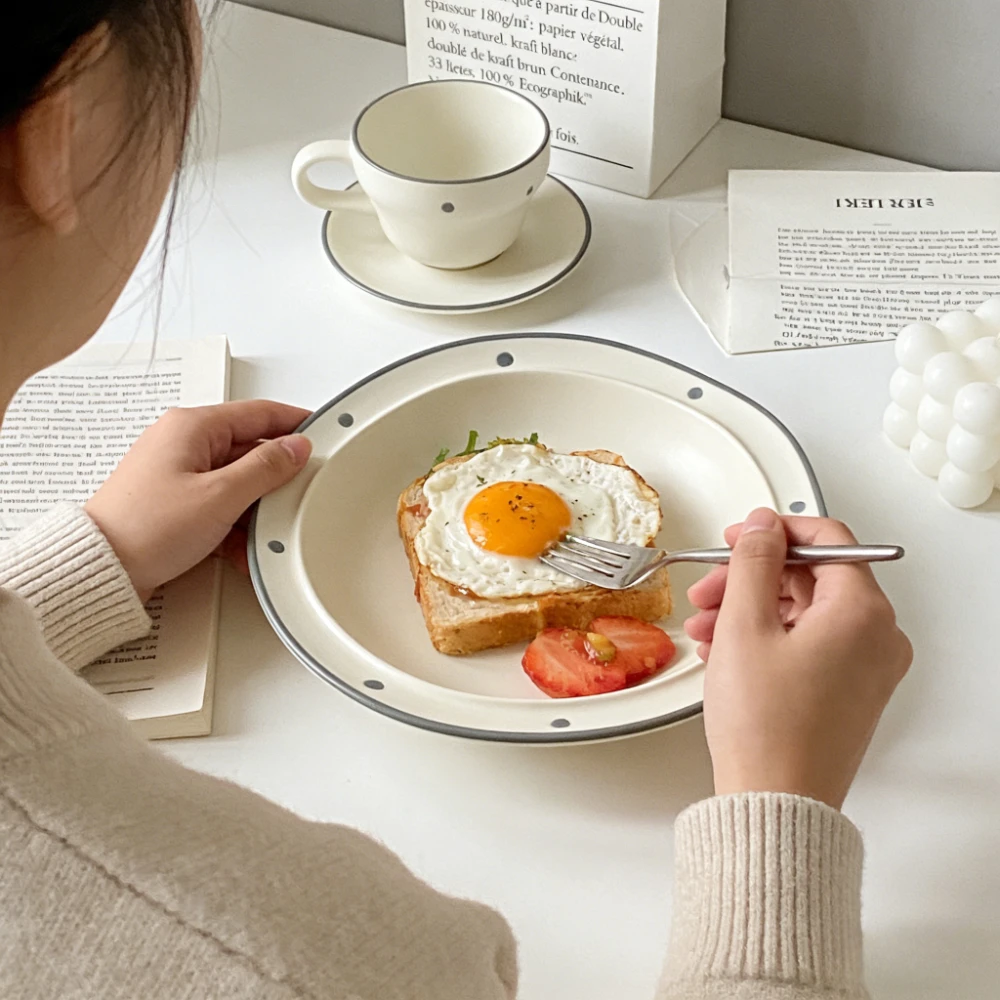Japanese Matte-sanded Polka Dot Ceramic Deep Plate,high Appearance Level, Suitable for Instagram Dessert, Salad and Pasta Dishes