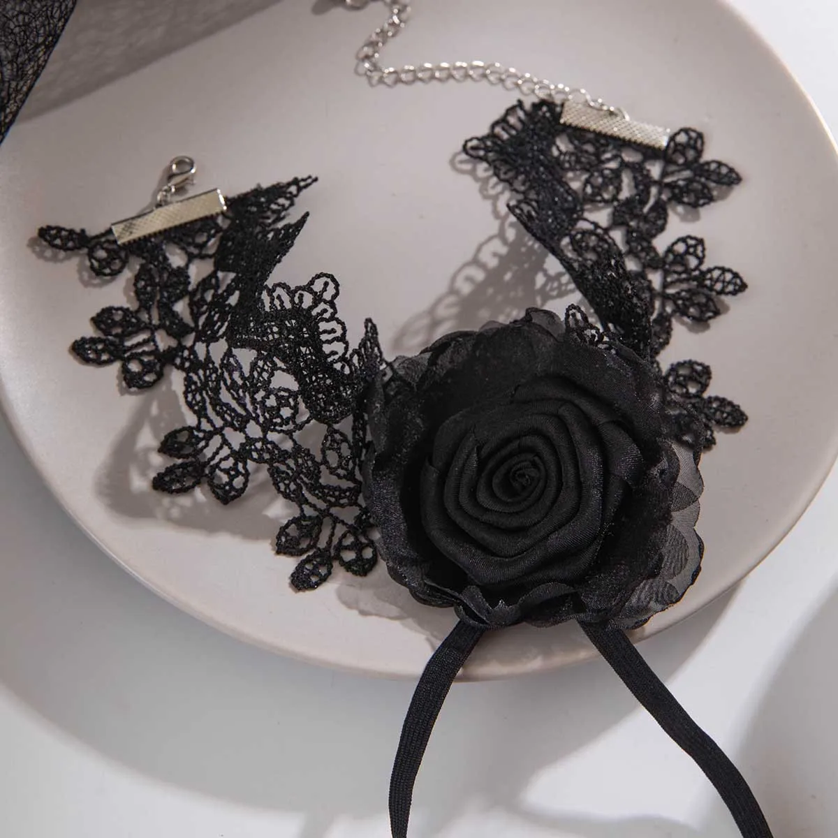 Vintage COOL Black Lace Flower Strap Arm Chains for Women on Hand Goth Butterfly Elastic Bracelet Body Y2K Jewelry Accessories