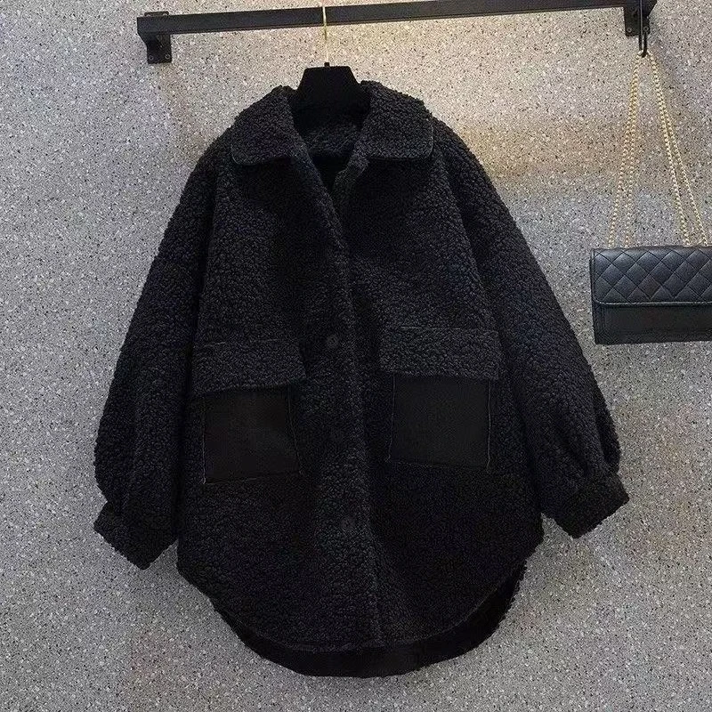 معطف خريف وشتاء 2025 بتصميم جديد للتخسيس وشعر خروف سميك أنيق وقابل للتصميم