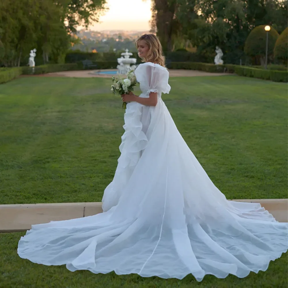 Robe de Mariée Rétro à Manches Bouffantes, Ligne A, Manches Courtes, Volants, Fente Latérale, pour Patients, Col Carré, pour Occasions Spéciales, pour Femme