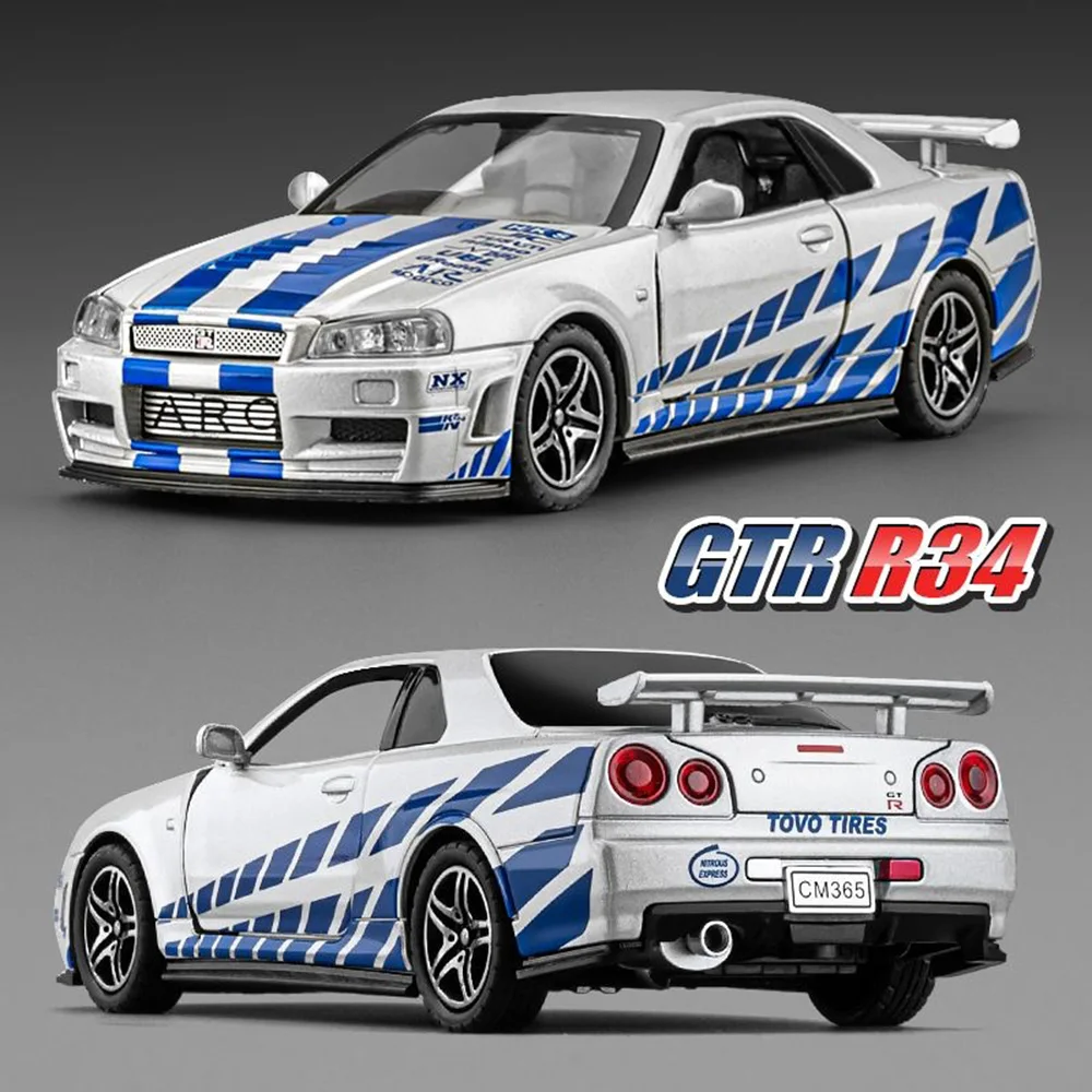 1:32 GTR R34 R45 Modello in miniatura Pressofuso in lega Auto Giocattoli 4 porte aperte Assorbimento degli urti Suono Luce Tirare indietro Regalo di Natale per bambini