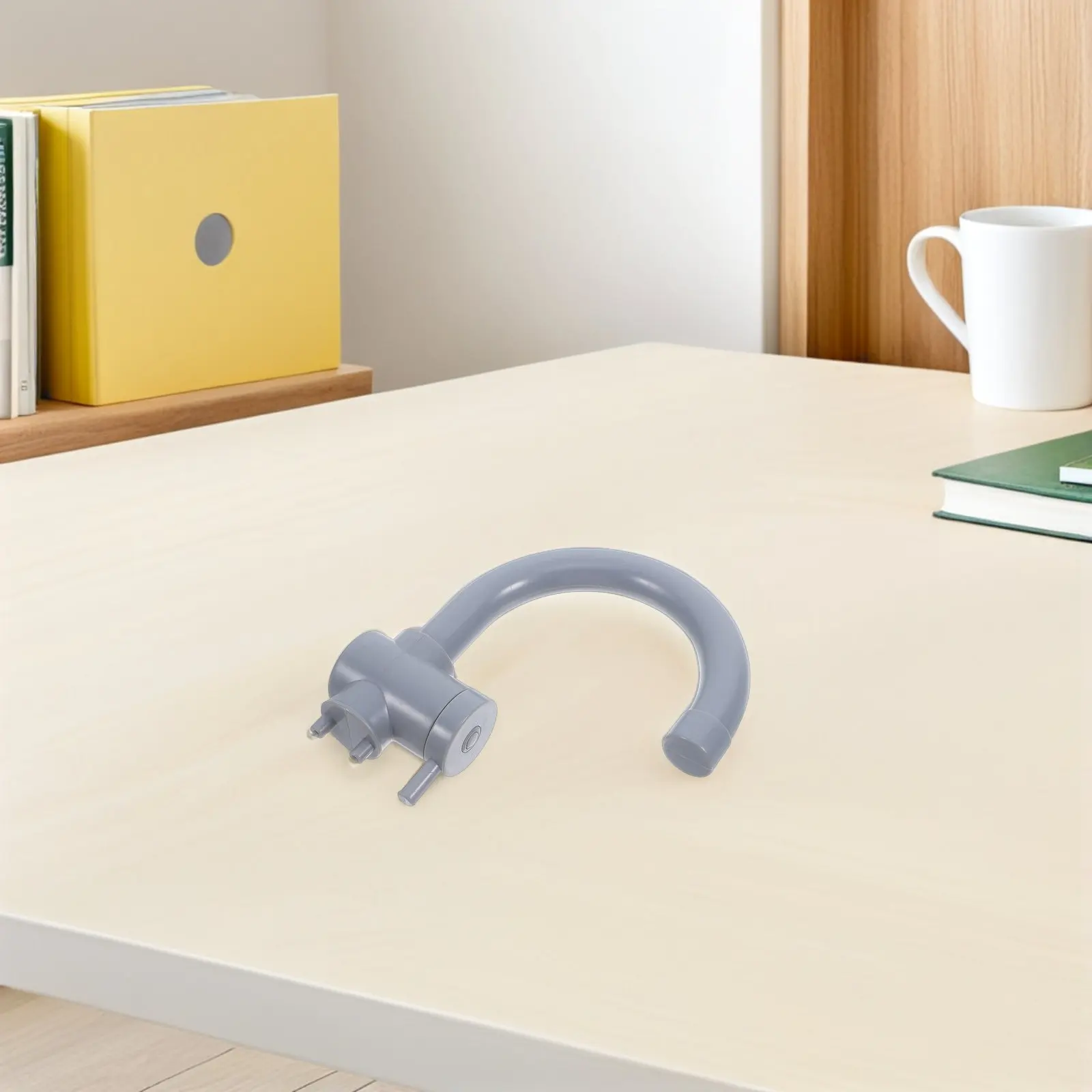 

Набор из 4 предметов для детской кухни с имитацией смесителя, реалистичный дизайн для ролевых игр, способствует развитию творчества и координации рук и глаз