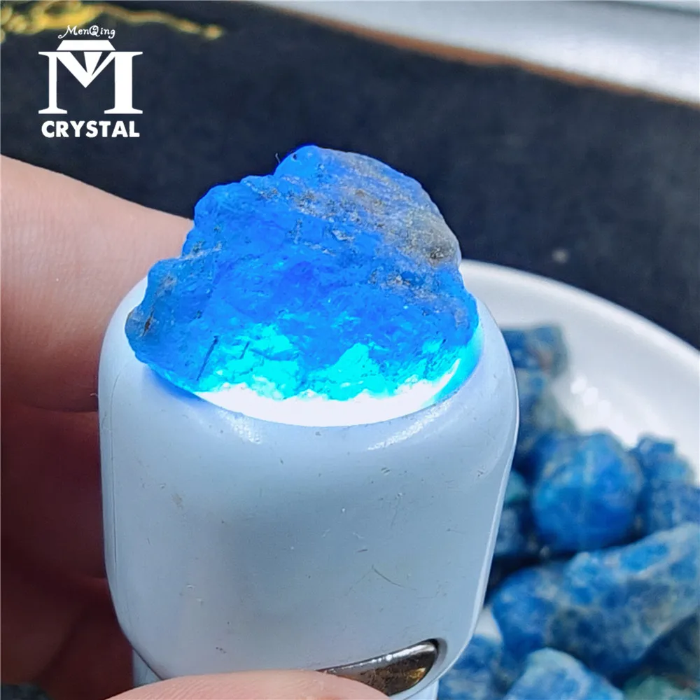 1.76oz/bag Natural Rough Apatite Crystal - Elegant Geometric Raw Blue Apatite Stones for Aquarium Home Decor
