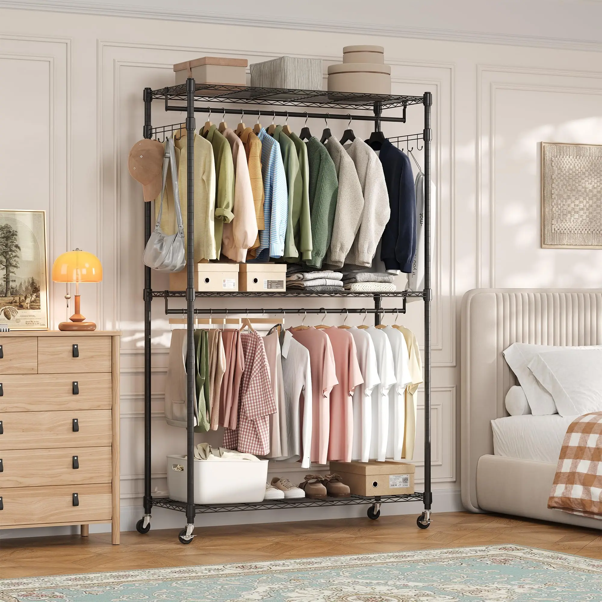 Stendibiancheria mobile 115x45x180 cm, struttura in acciaio resistente con ruote, 3 ripiani regolabili, doppio asse, portata 300 kg