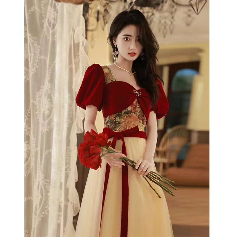 

Exquisite Burgundy Evening Dress Velvet Flower Appliques Square Collar Lantern Sleeve Lapel Bow Sexy Backless Party Banquet Gown