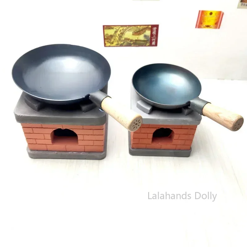 ชุดครัวจิ๋วสำหรับบ้านตุ๊กตาขนาด 1/6 ของตกแต่งบ้านจำลอง ชุดเตาไฟขนาดใหญ่/กระทะมีด้าม/ฝาปิด ของตกแต่งเฟอร์นิเจอร์