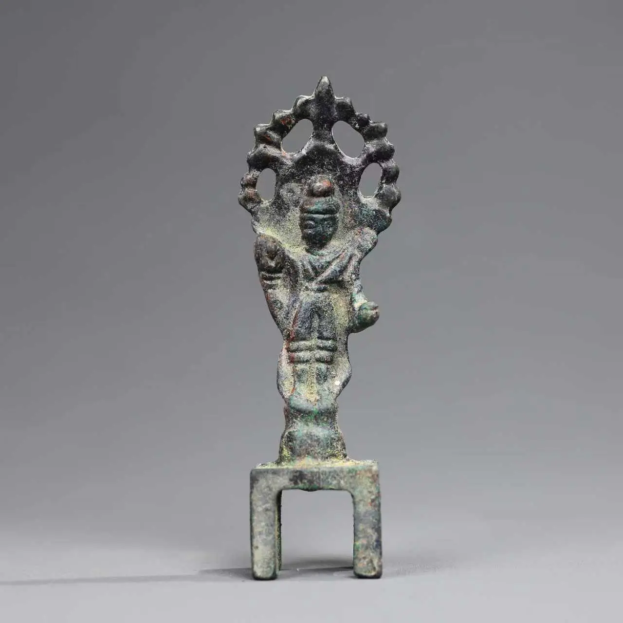Nostalgic antiques miscellaneous collection of old rural objects collection of green rust Northern Wei Buddha statue mini orname