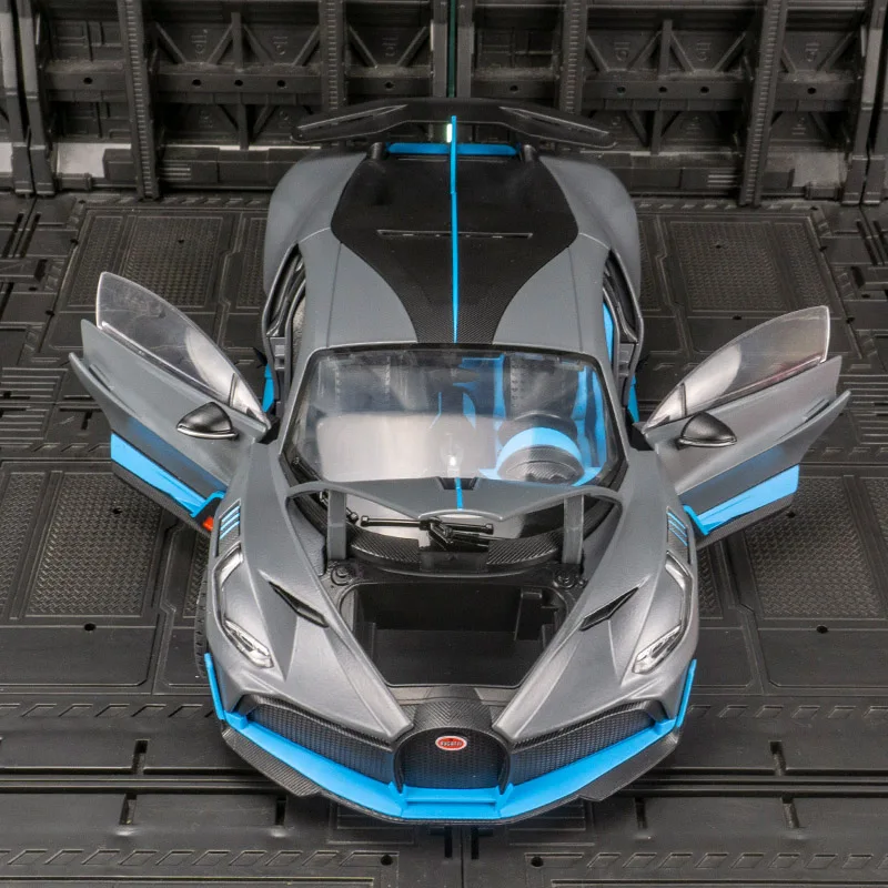 Puertas de coche modelo de carreras de aleación Bugatti Divo 1:18, el capó delantero y la puerta del maletero también se puede abrir, mano de obra fina