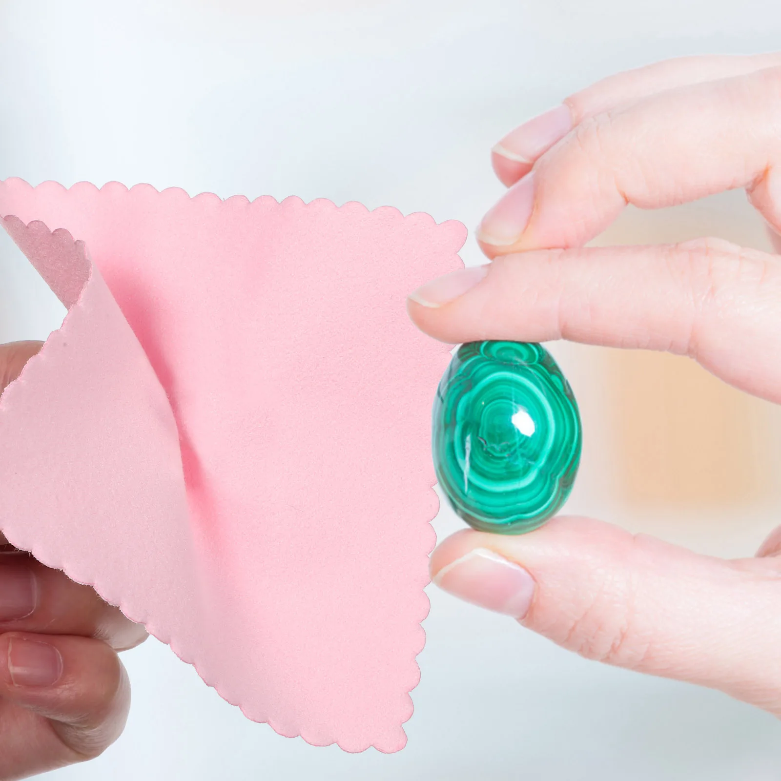 

100Pcs Microfiber Jewelry Cleaning Cloth Soft Gentle for Jewelry Eyeglasses Silver Polishing Cloth Lens Wipes for Eyeglasses
