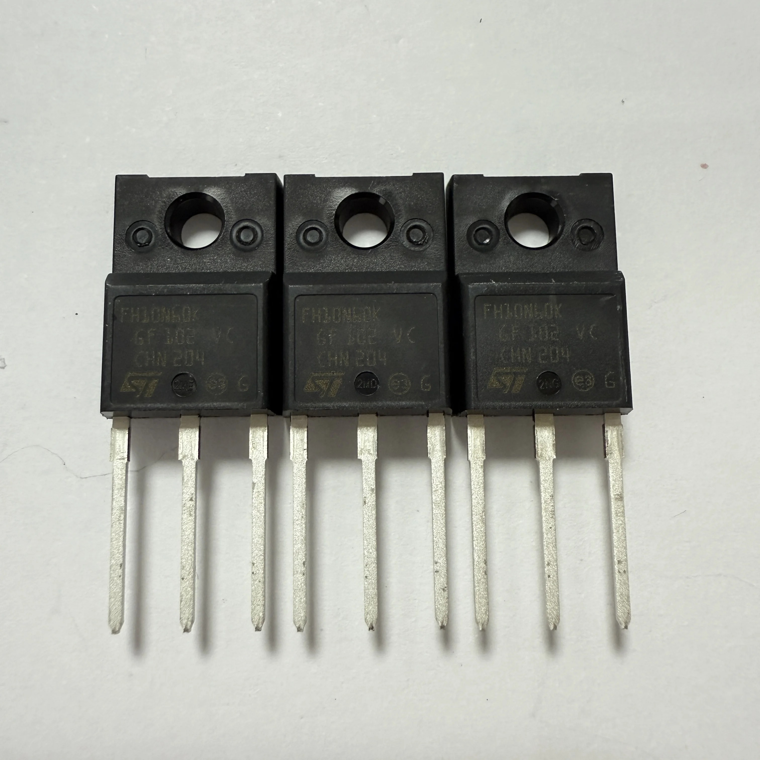 

20PCS/LOT FH10N60K (Transistors/Thyristors)