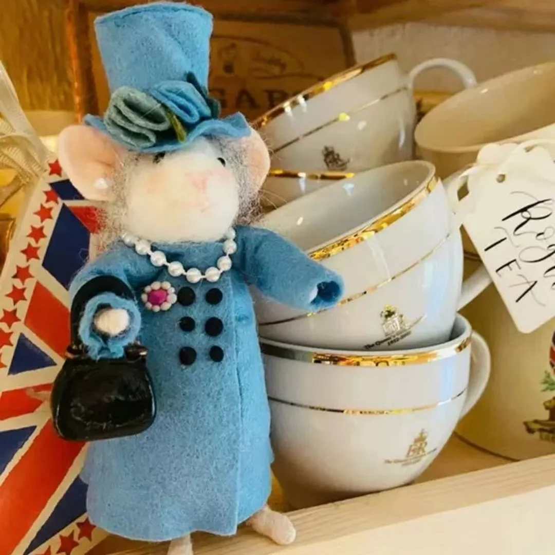 

Christmas Needle Felt Mouse, Mouse Doll Craft Decoration, Winter Christmas Needle Felt Mouse, Handmade Wool Felt, Handmade Gift