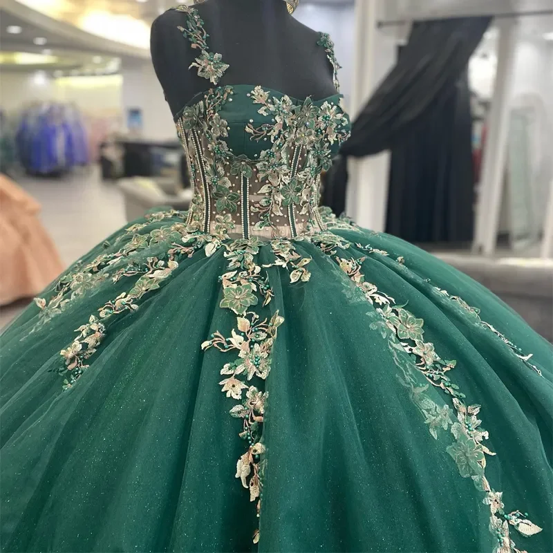 

Customized Emerald Green Quinceanera Dresses Spaghetti Strap Flower Applique Ball Birthday Party Gown Proms vestido de 15 años