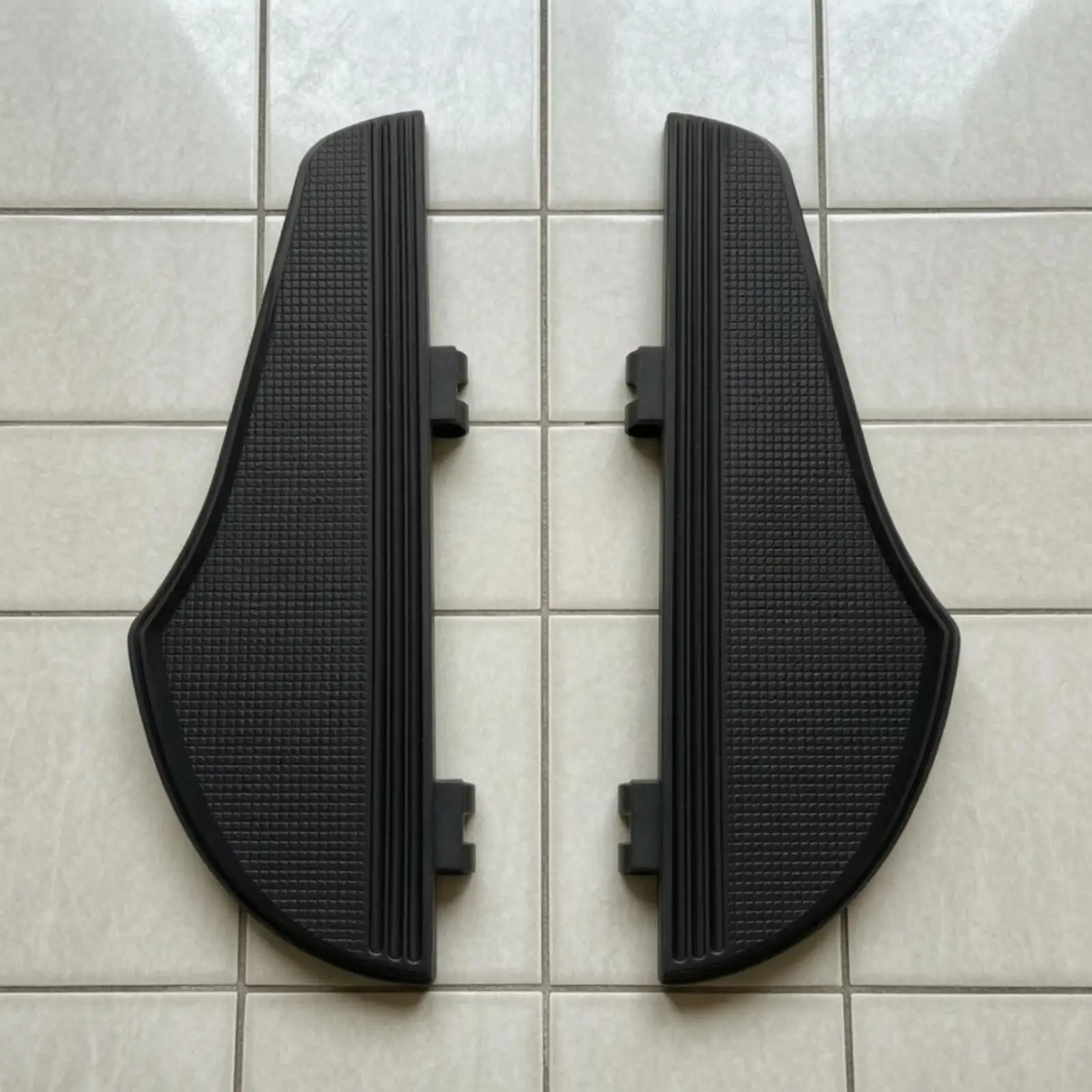 Front Motorcycle Foot Pedals Metal Footrest Set with Mounting Hardware Curved Grip Surface for Cruiser Travel Projects
