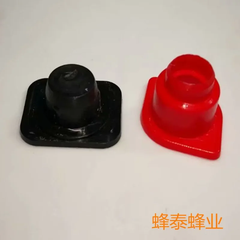 A 200PCS Bee King Platform Anti Bite with Cup Multi functional Prison King Cage Protective Cover Base