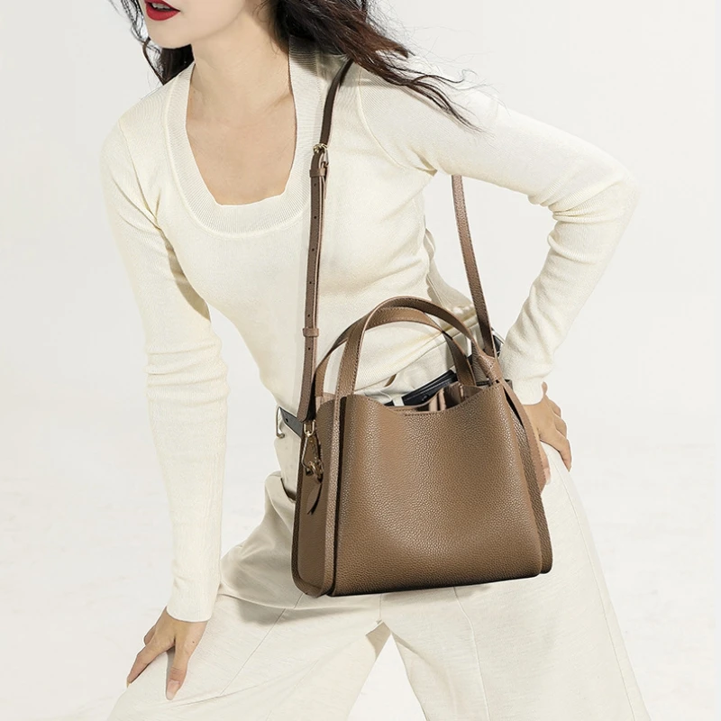 Cowhide Genuine Leather Handbags Women Vintage Shoulder Bag Female Crossbody Bags Luxury High Quality 2026 New Model Bucket Bag
