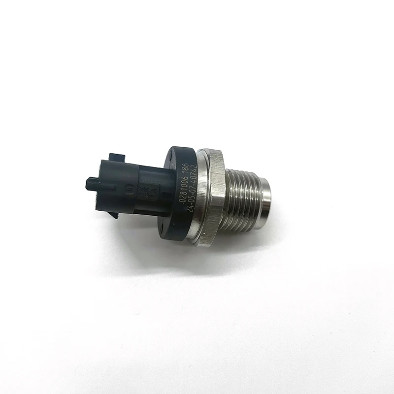 0281006186 الديزل الوقود السكك الحديدية مفتاح مستشعر الضغط المشترك 0 281 006 186 20792328 لفولفو الكمون IVECO DEF MAN Bosch #2