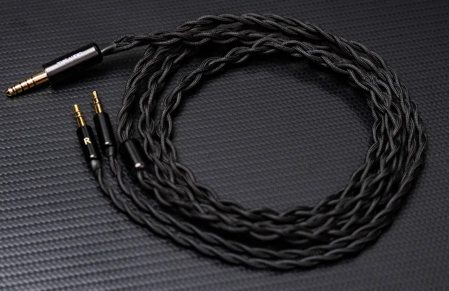 THIEAUDIO Cypher 3,5 mm/4,4 mm kabel met hoogwaardig kabelontwerp en duurzame PET + PVC-omhulsel