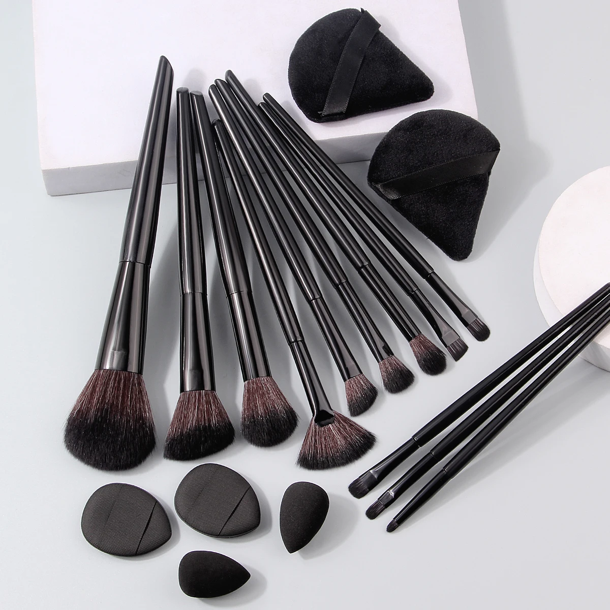 6/12/18PCS Premium Makeup Brush Set: Soft Facial Makeup Brush Set & Triangular Powder Puff & Mini Sponge Egg/Powder Puff