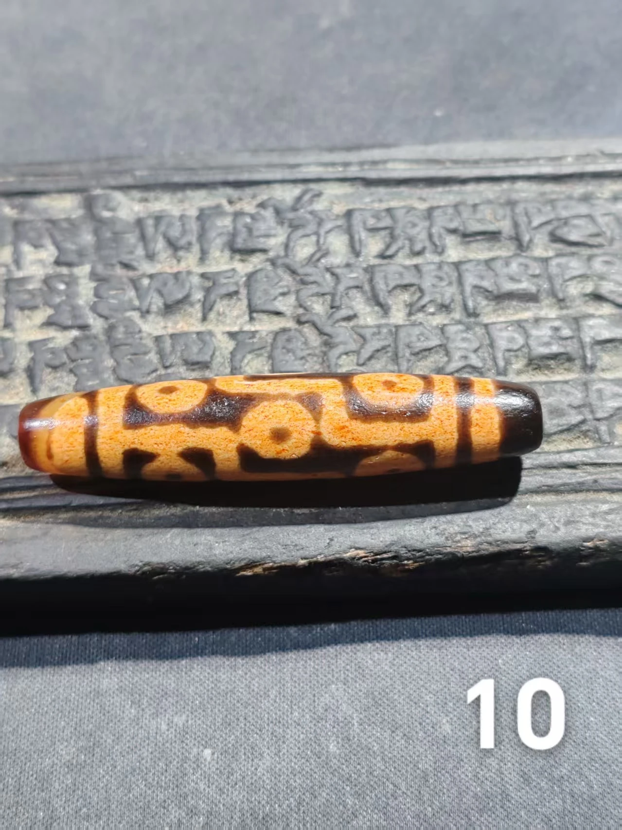 1pcs/lot Ivory-Yellow loose Tibetan dzi beads natural agate DIY charms gift elliptical ethnic style Nine Eyes Guru Rinpoche 4