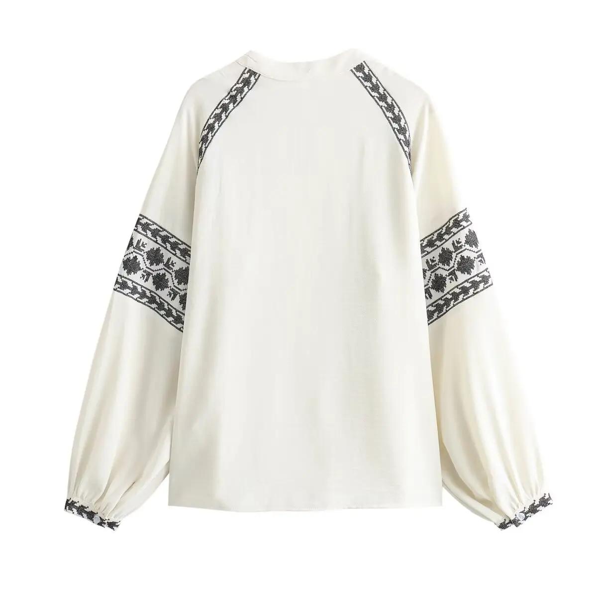 TRAF ZR Long Sleeve Top Oversize Blouses Woman Y2K Vintage Embroidered Loose White Blouse V-neck Summer Women 2024 Shirts Tops