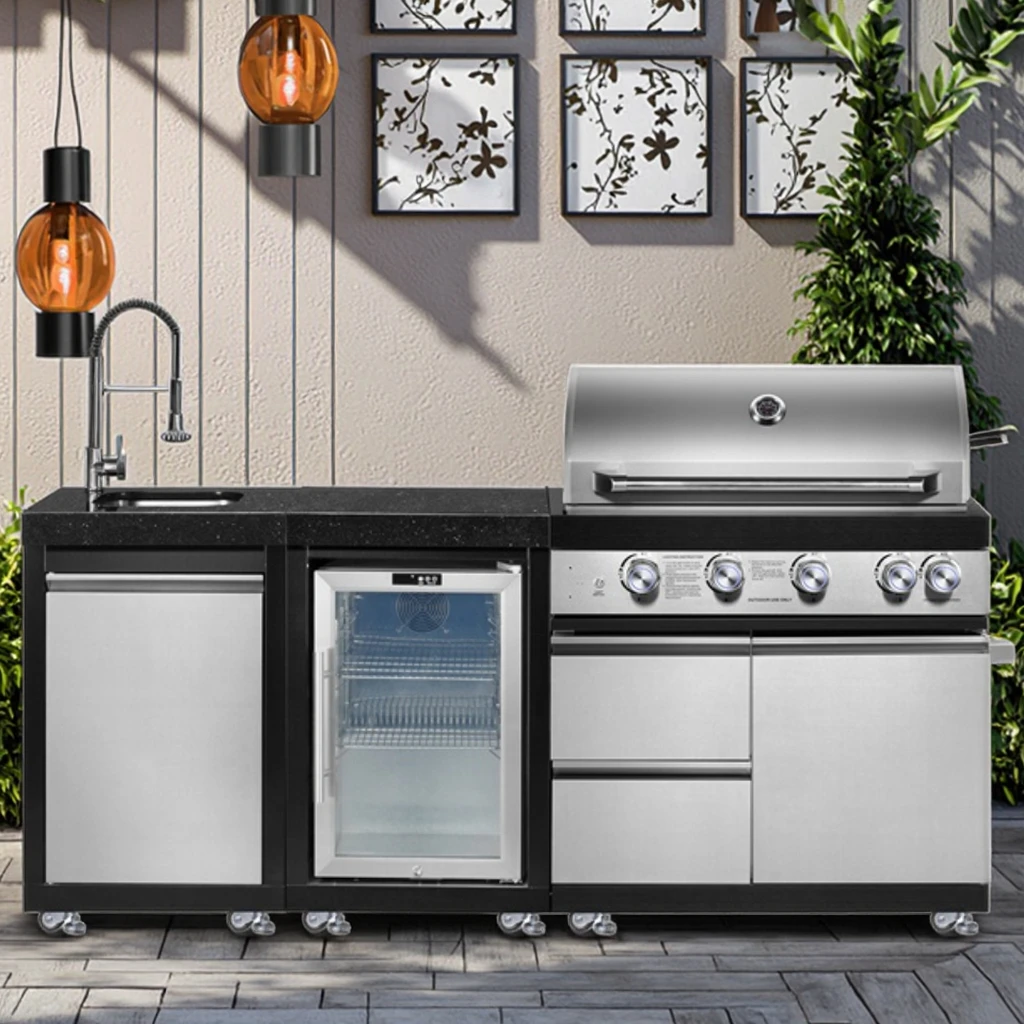 

Stainless Steel 4 Burner Durable Gas Grill For Meat And Vegetable Cooking Outdoor Backyard Party Use