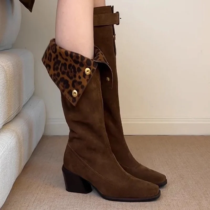 

Длинные женские ботинки с леопардовым принтом, пикантные замшевые дизайнерские туфли на высоком каблуке, массивные женские зимние ботинки челси, 2025 г., туфли-лодочки, элегантные Mujer Botas
