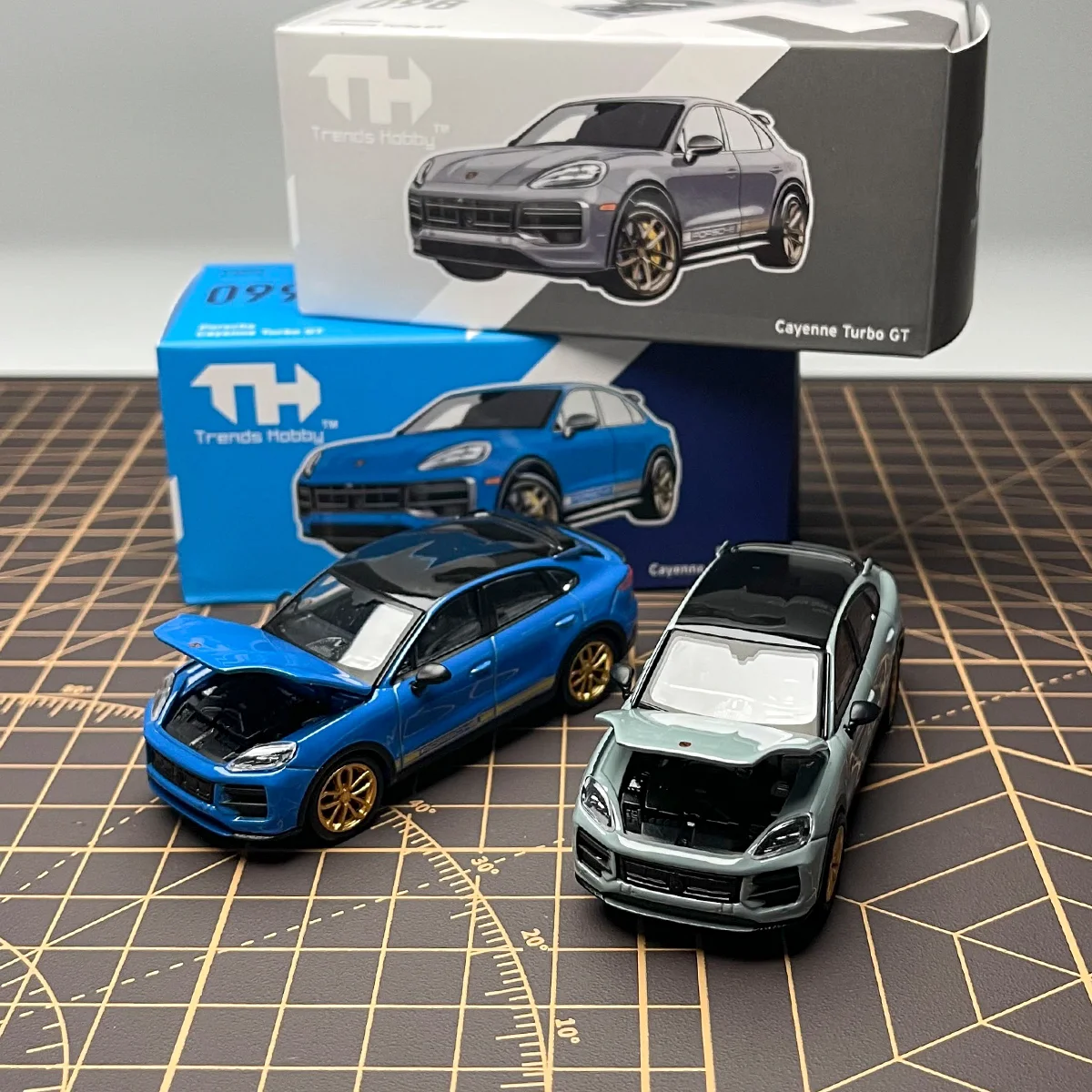 TrendsHobby TH 1:64 Cayenne Turbo GT Alloy Car Model * In Stock