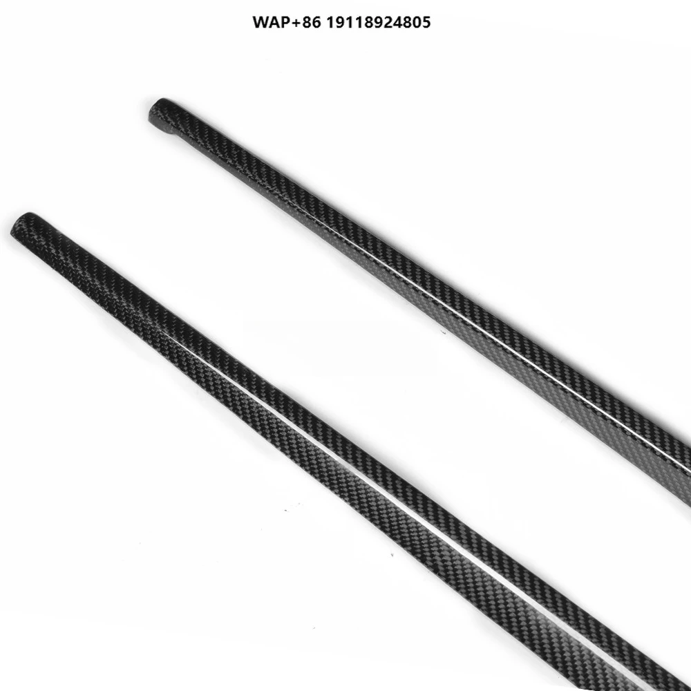 

Боковые юбки из углеродного волокна XE для XE 2015г.