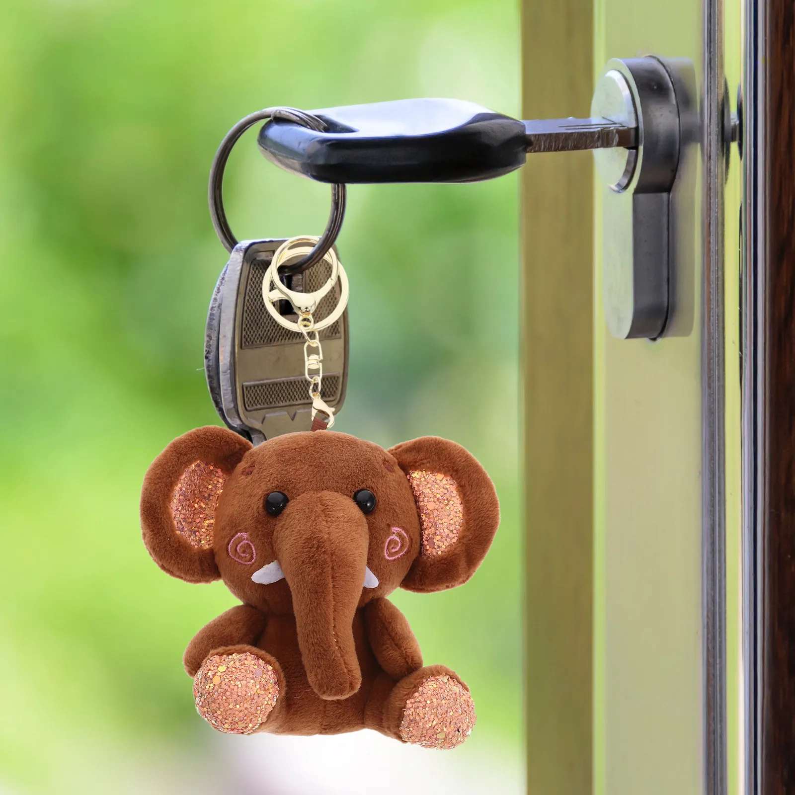 

Elephant Keychains Pendant Coffee Color Cute Hanging Ornament for Bag Car Key Holder Creative Elephant Key Rings Gift