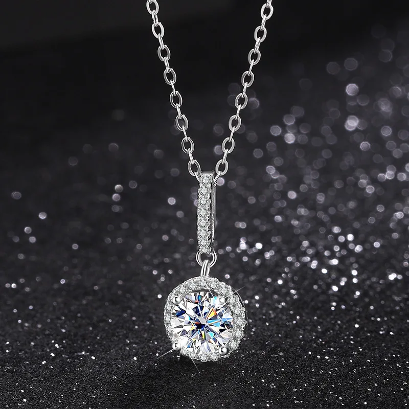 Trumium 1CT Round Moissanite Necklace For Women 100% Sterling S925 Silver D Color VVS1 Lab Diamond Jewelry Wedding Pendant