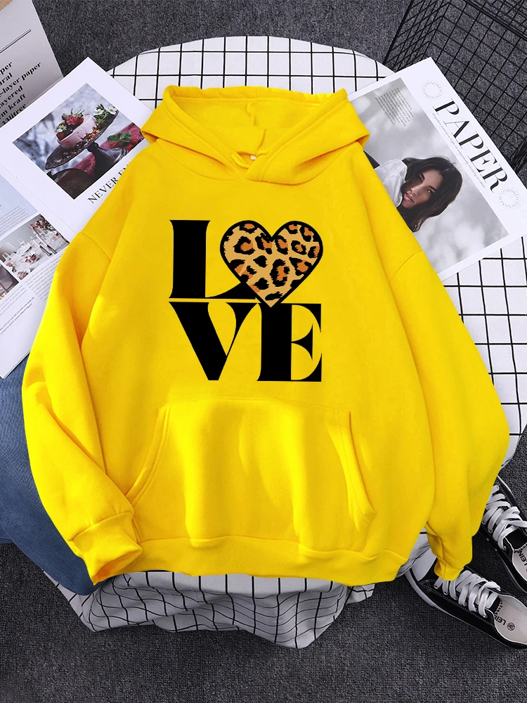 Vintage Leopard Love Forever Clothing Woman Harajuku Cute Sweatshirt Casual Cartoons Streetwear Crewneck Fleece Female Hoodies