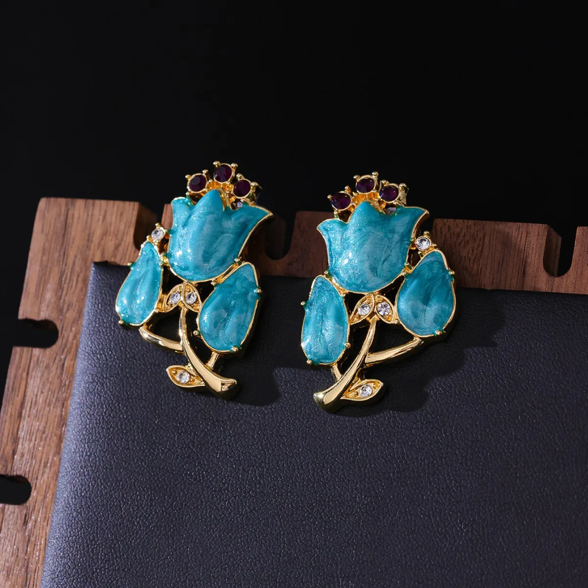 European antique style earrings vintage retro temperament earrings colorful enamel diamond flower stud earrings