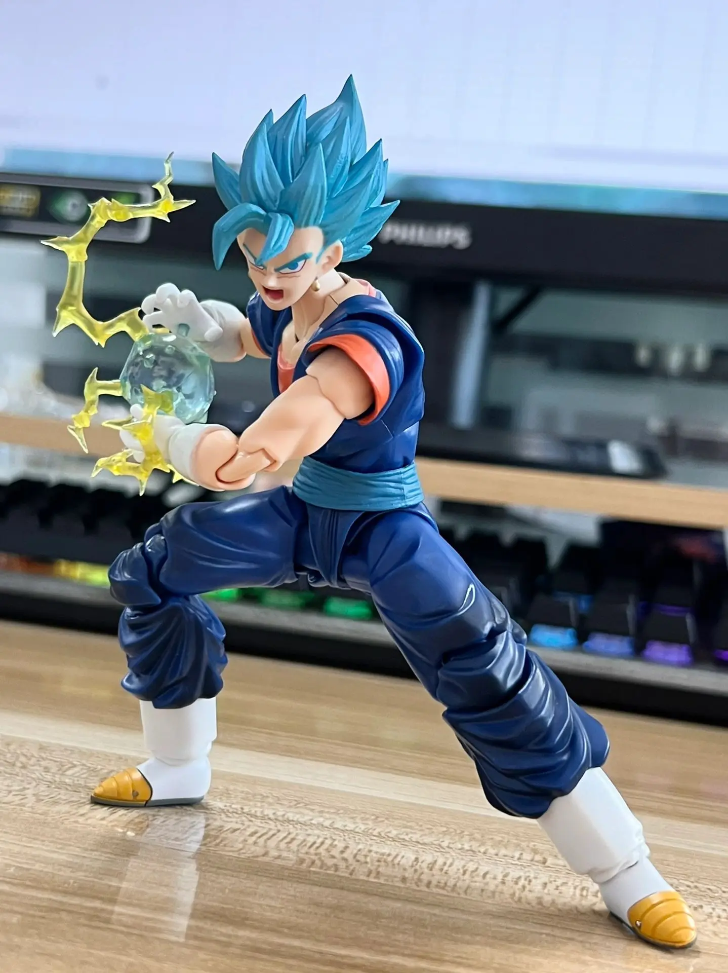 Bandai Shf Original Dragon Ball Z Vegetto Action Figures Blue Hair Super Saiyan God 6inch Anime Figurine Collection Toy Model