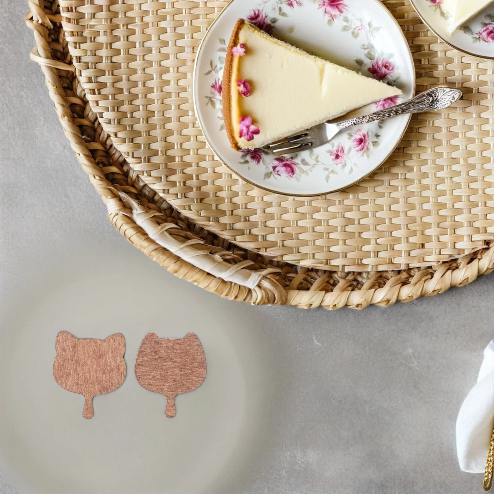 

20 Pcs Mini Furniture Set Dollhouse Food Accessories Small Dessert Props Micro Scene