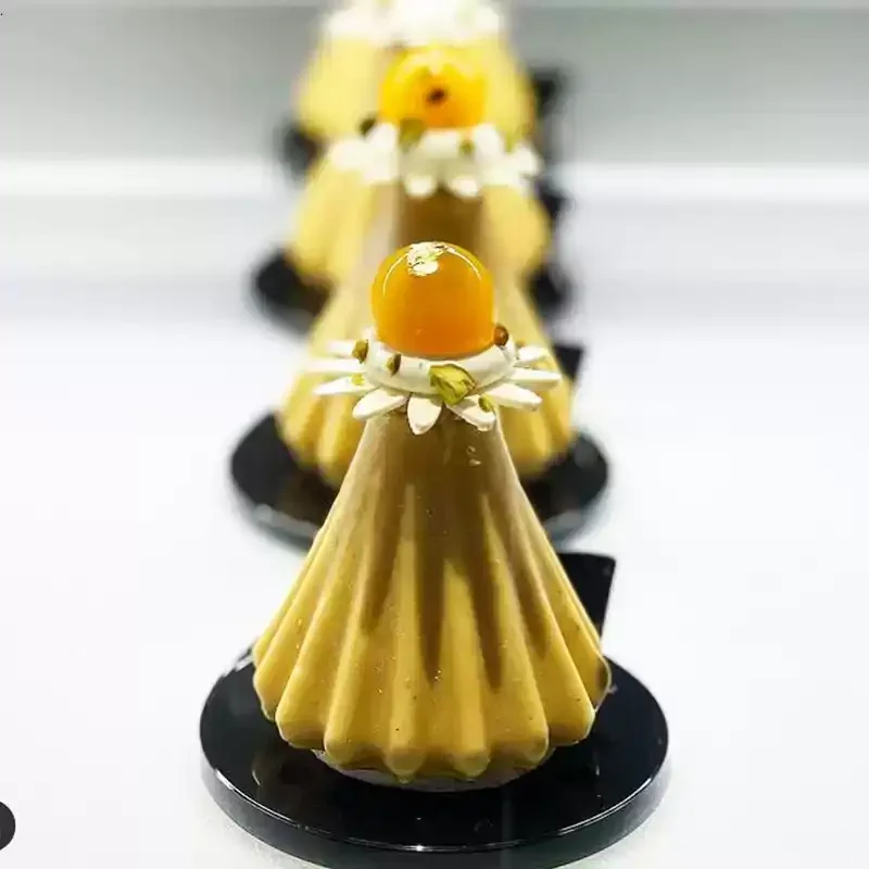 Striped Cone Mousse Food Grade High Temperature Resistant Silicone Mold Christmas Tree Cone