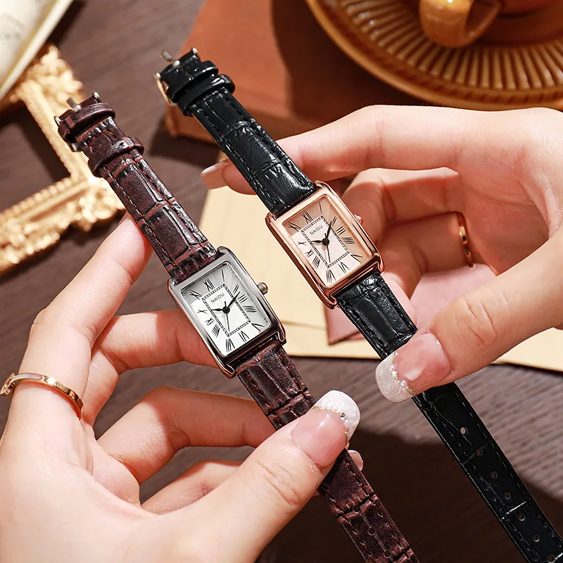

Fashion Women's Rectangle Watch High-End Quartz Wristwatch with Leather Strap Versatile Commuting Matching Watch for Women