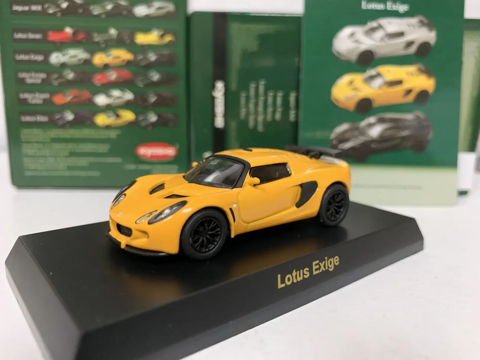 

1/64 KYOSHO Lotus Exige Коллекционная модель тележки из литого под давлением сплава